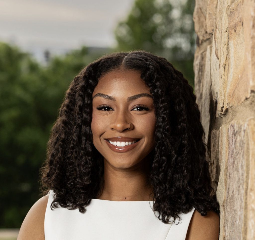 Sessions, Hailah Pre-Program Headshot