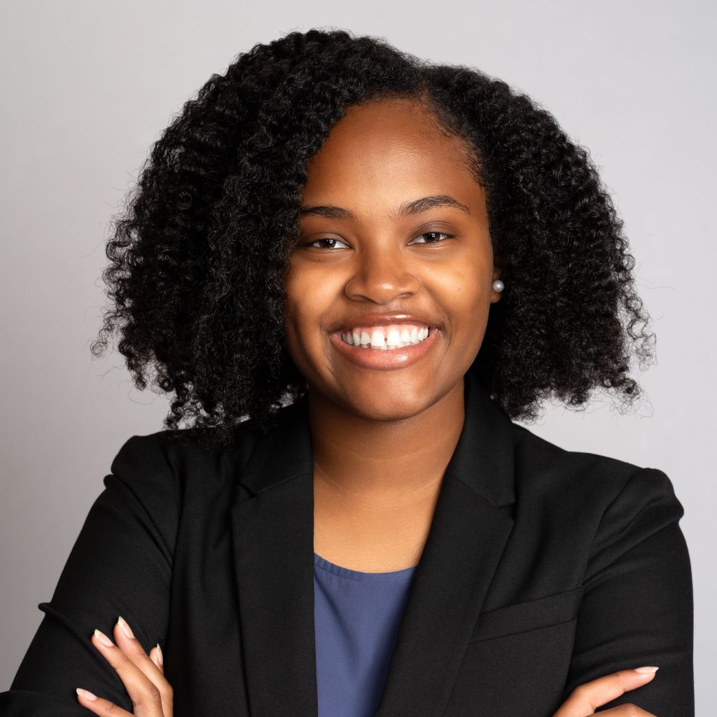 Vander, Taylor Pre-Program Headshot